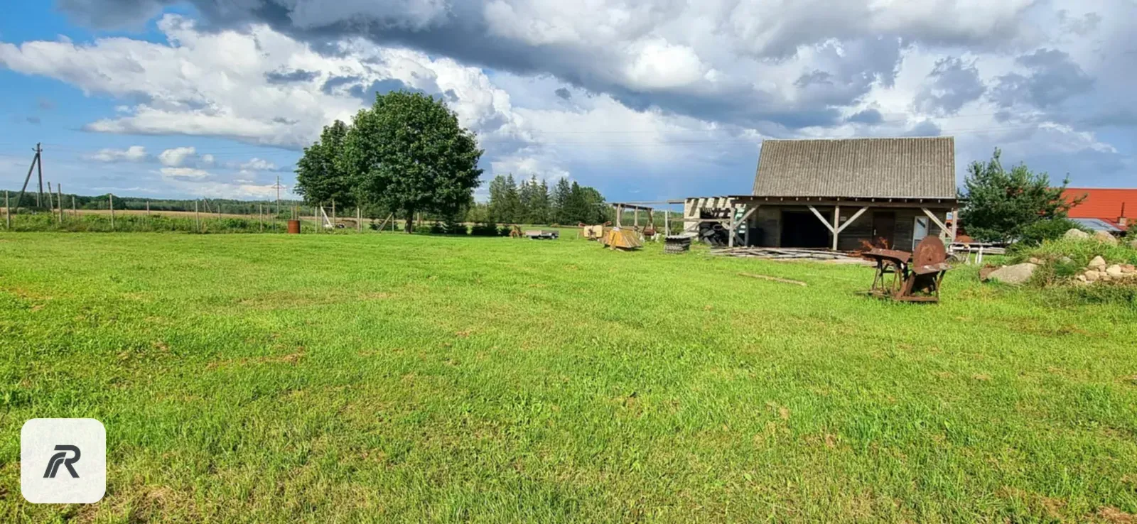 Savanorių k, Merkinės kel.,  11